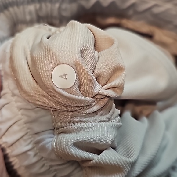 Sold-Sz4 Lululemon Hotty Hot Short grey - Picture 5 of 7